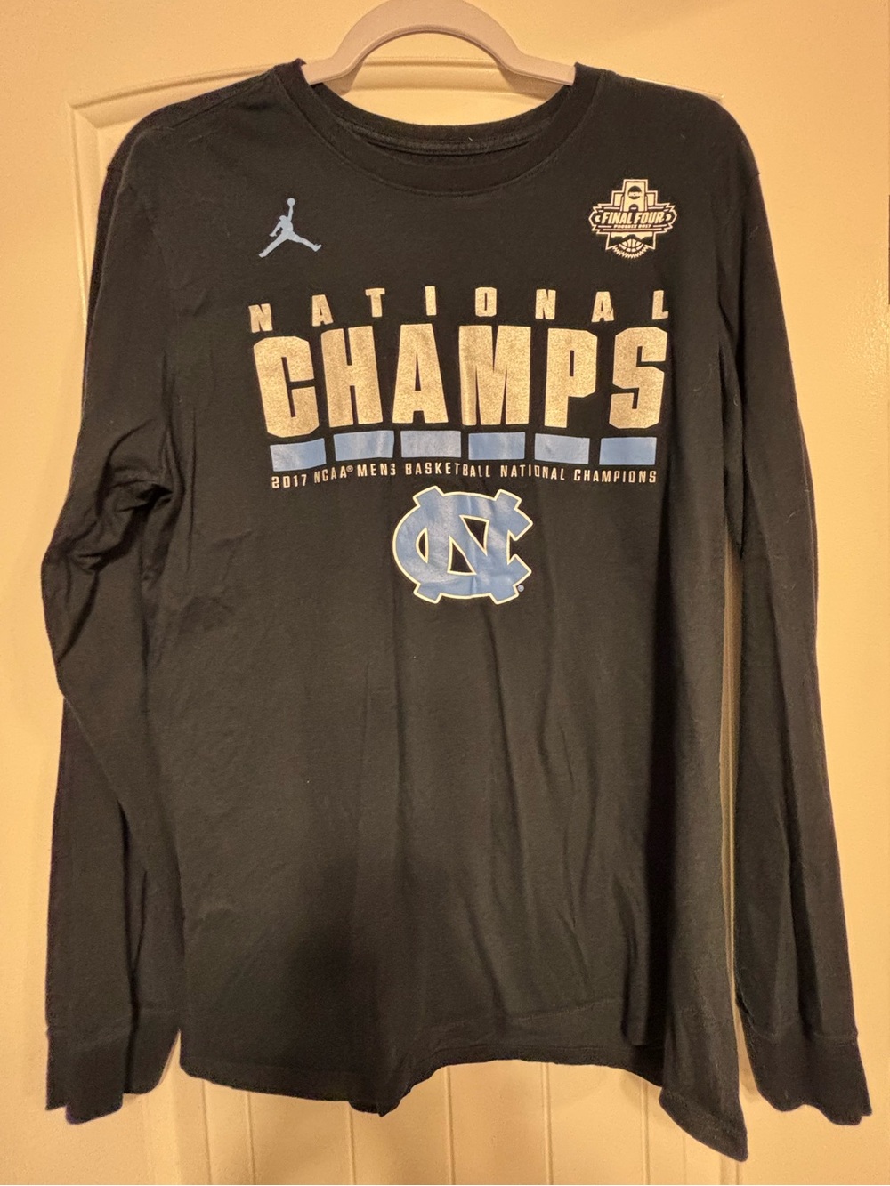 Jordan x UNC National Champs Long Sleeve Tee - Black/Carolina Blue, L